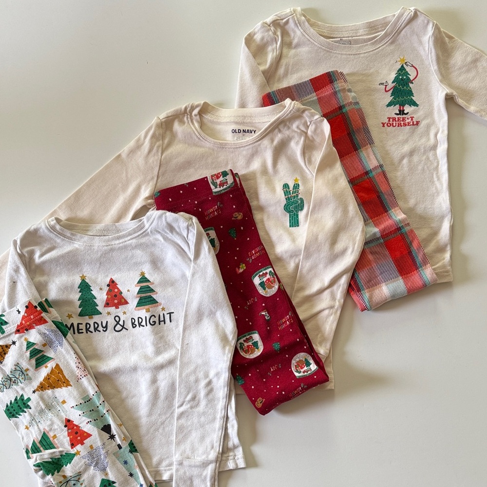 Old Navy 6T Christmas Pajama Bundle